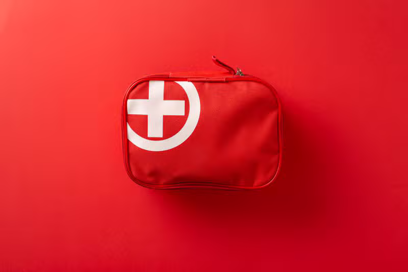 MINI FIRST AID KIT