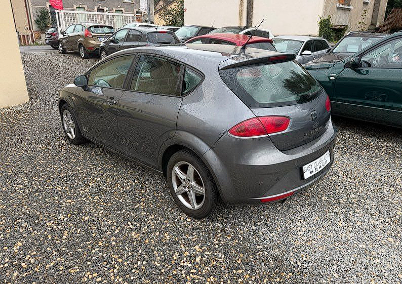 Seat LEON 1.2 TSI 105ch 1ERE MAIN CLIM.A/REG/LIM/JA/ISO — photo 3