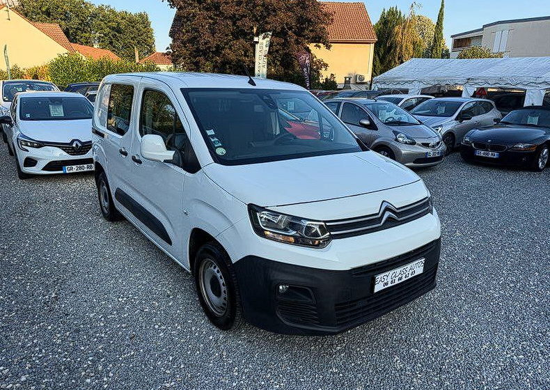 Citroen BERLINGO 3 PLACES 1ERE MAIN 1.6 BlueHDI 100ch 3 PLACES CLIM/REG/LIM/ESP/RADAR AR — photo 2