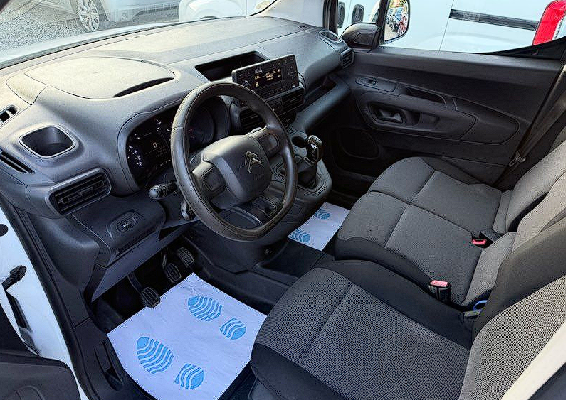 Citroen BERLINGO 3 PLACES 1ERE MAIN 1.6 BlueHDI 100ch 3 PLACES CLIM/REG/LIM/ESP/RADAR AR — photo 4