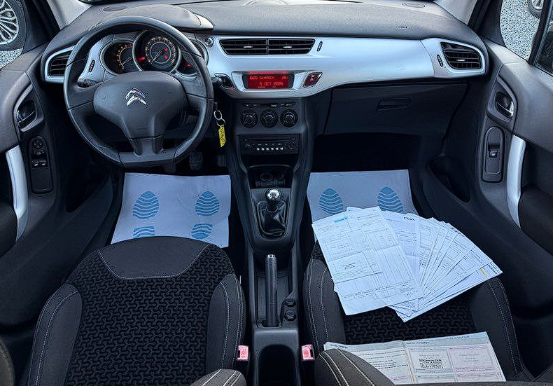 Citroen C3 1ERE MAIN 1.4i 75ch CLIM/ISO/RE/ATTELAGE — photo 4