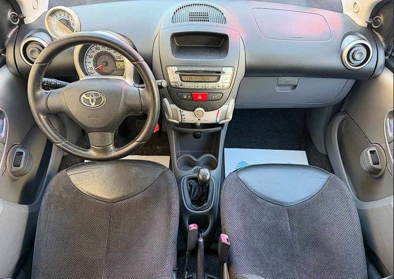 Toyota AYGO 1.0 VVTI 68ch CLIM/FC/VE/RADIO CD/JA — photo 4