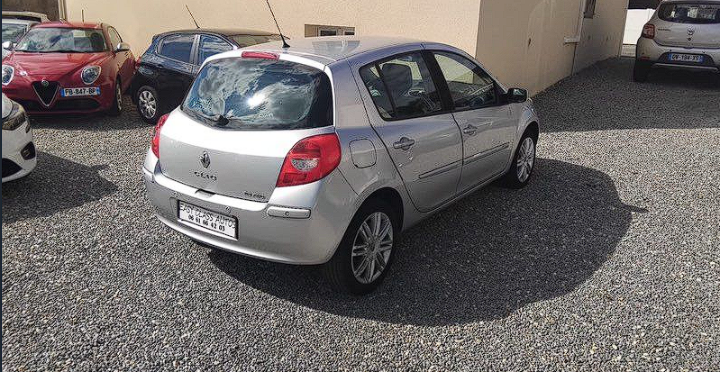 Renault clio III BOITE AUTOMATIQUE 1.6 110ch INITIALE CLIM.A/REG/LIM/JA/RADAR AR — photo 1