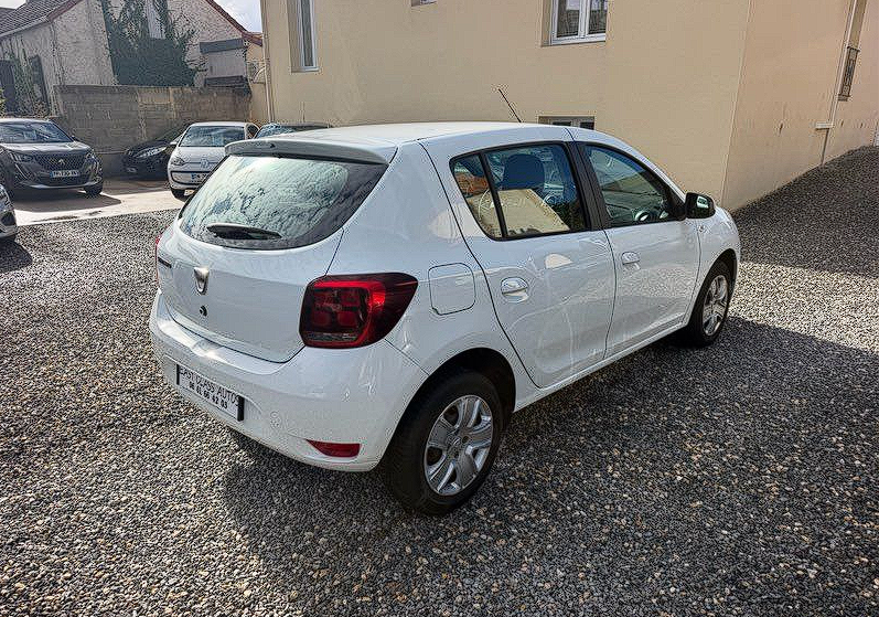 Dacia SANDERO 1.0 SCE 75ch 1ERE MAIN CLIM/FC/VE/BLUETOOTH/REG/LIM — photo 2