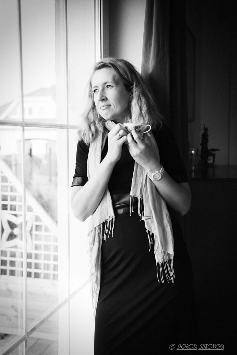 Portret autorki — Magdalena Jarzębowska