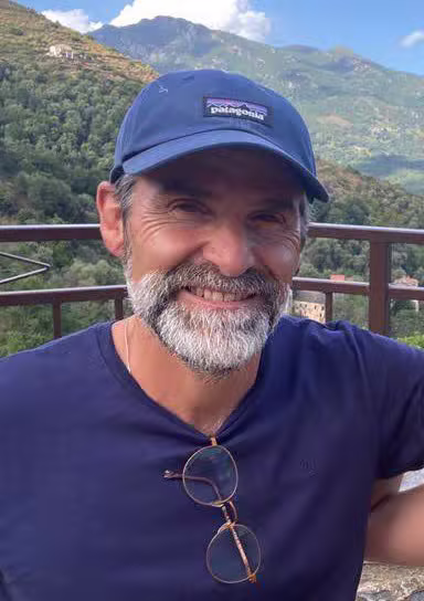 Portrait de Tom., coach au club LAU. P