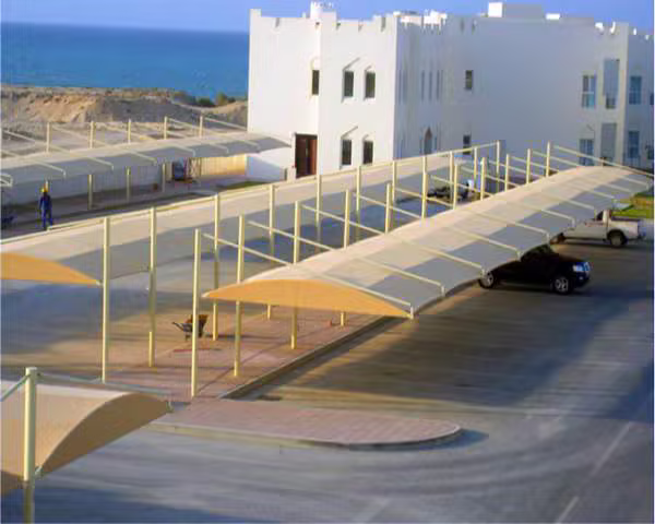 مظلات أسواق وممرات تجارية في القصيم