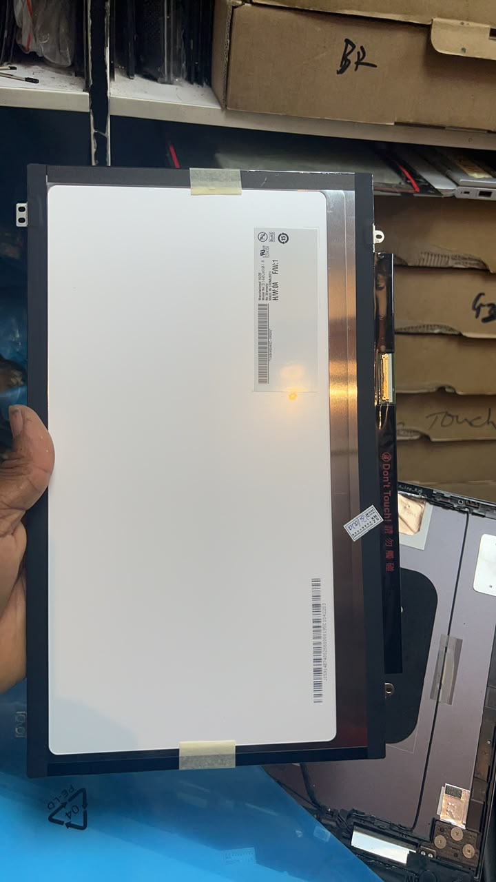 13.3 Screw less screen