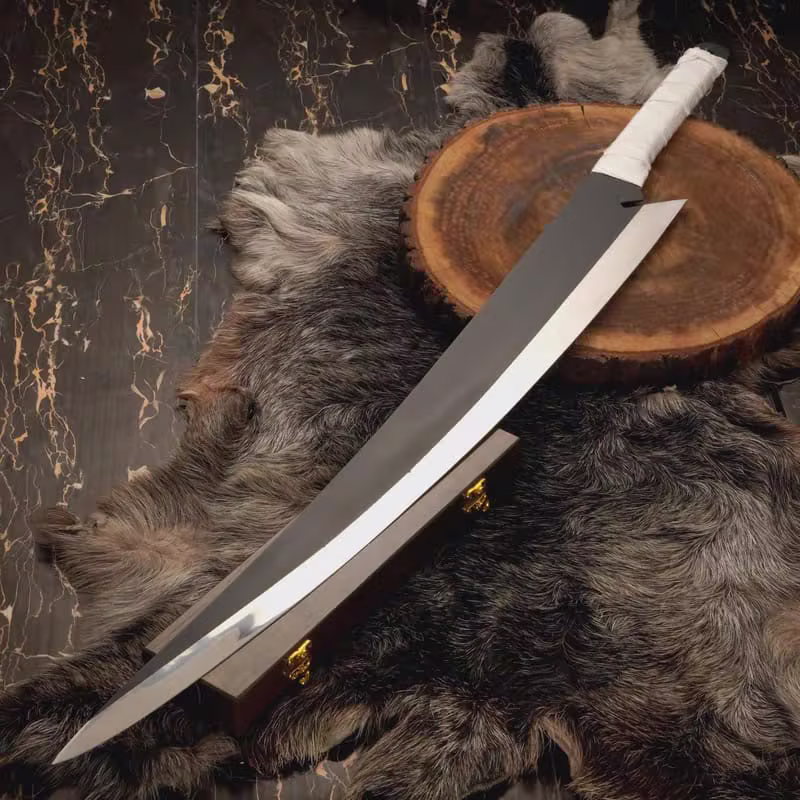 Two-Toned Tactical Longsword