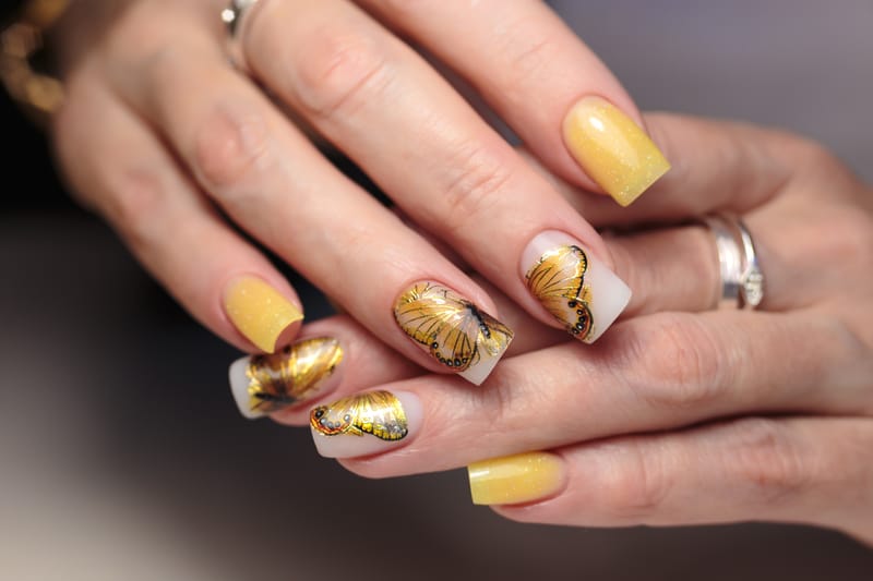 Gel-Nägel & Nageldesign