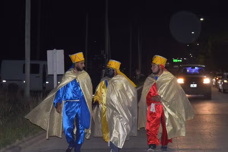 Recorrido de la Gran Noche de Reyes por las calles de Cerri
