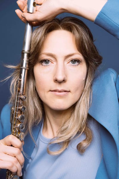 sally beck - flautist image