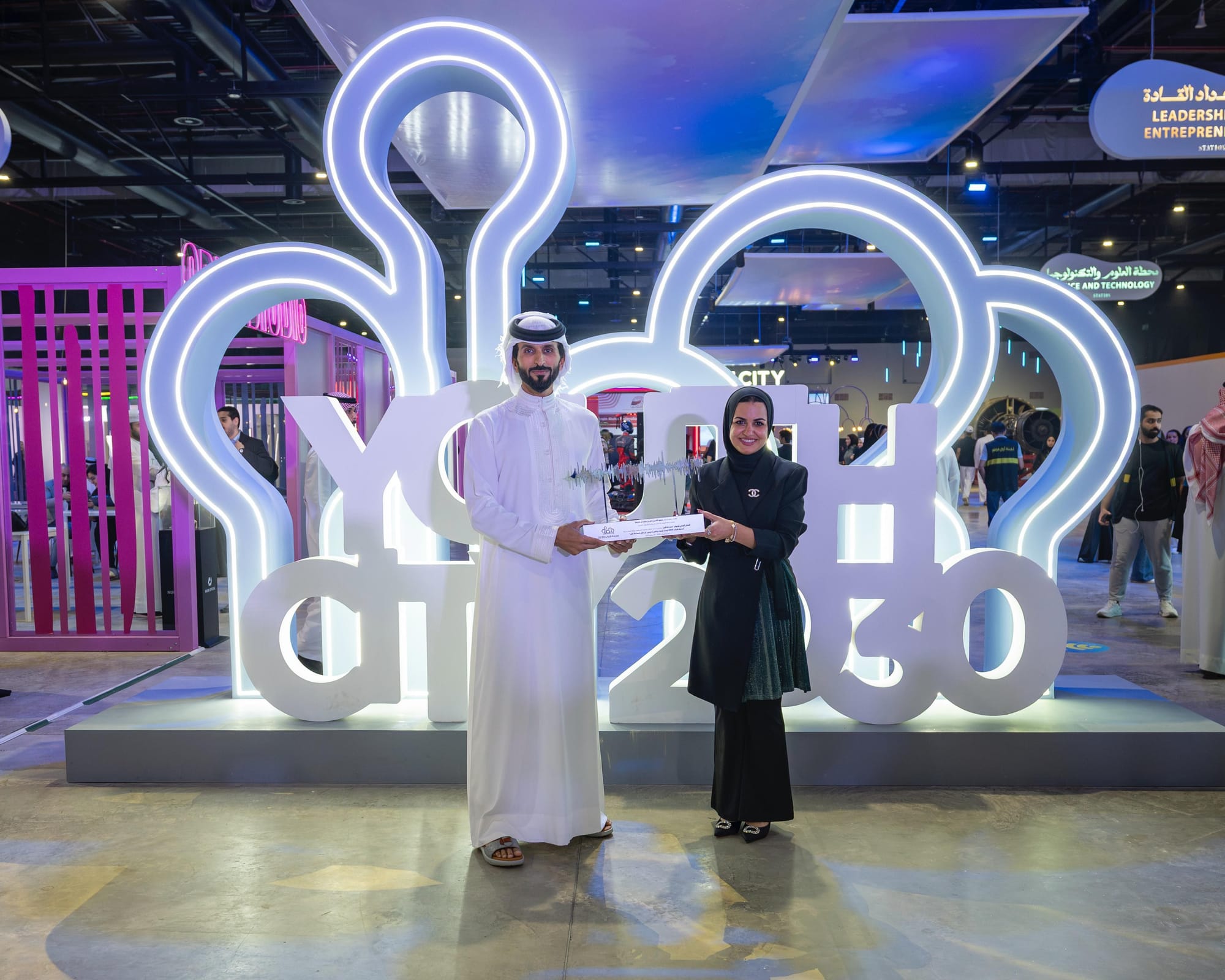 ناصر بن حمد: تمكين الشباب وتطوير مهاراتهم وقدراتهم جوهر التوجه الوطني وصناعة المستقبل