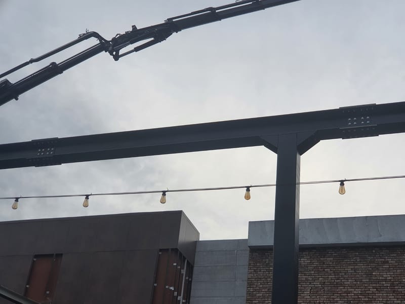 קונסטרוקציה - אולם אירועים ארטיסטה