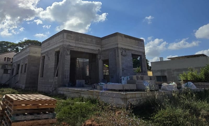 קונסטרוקציה למבנה מגורים בכפר פינס