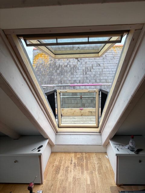 installation of Velux Cabrio Balcony