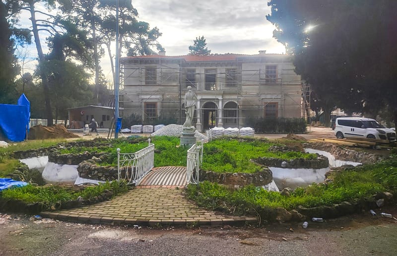 Baltazzi Köşkü'nün restorasyonu başladı, Renda Köşkü'nün tamamlandı