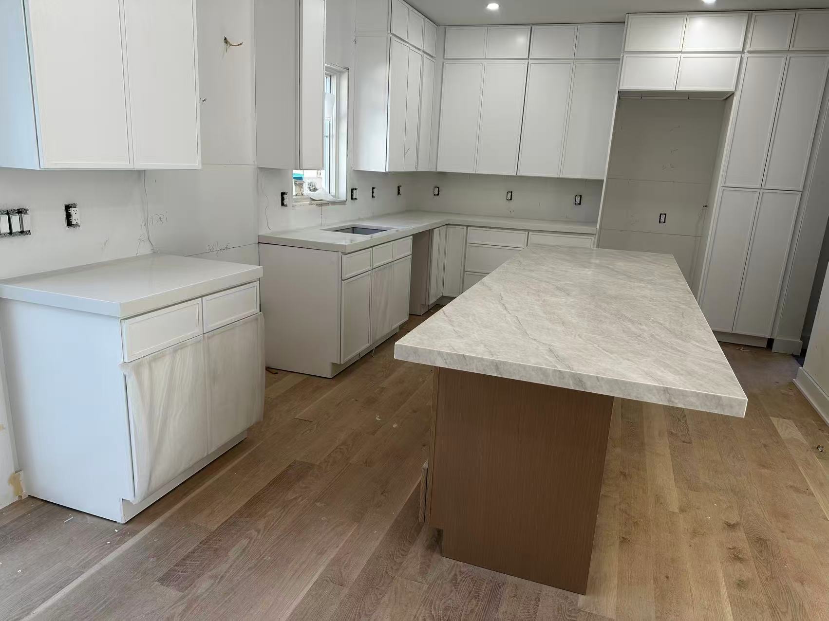 Slim white and slim oak cabinets