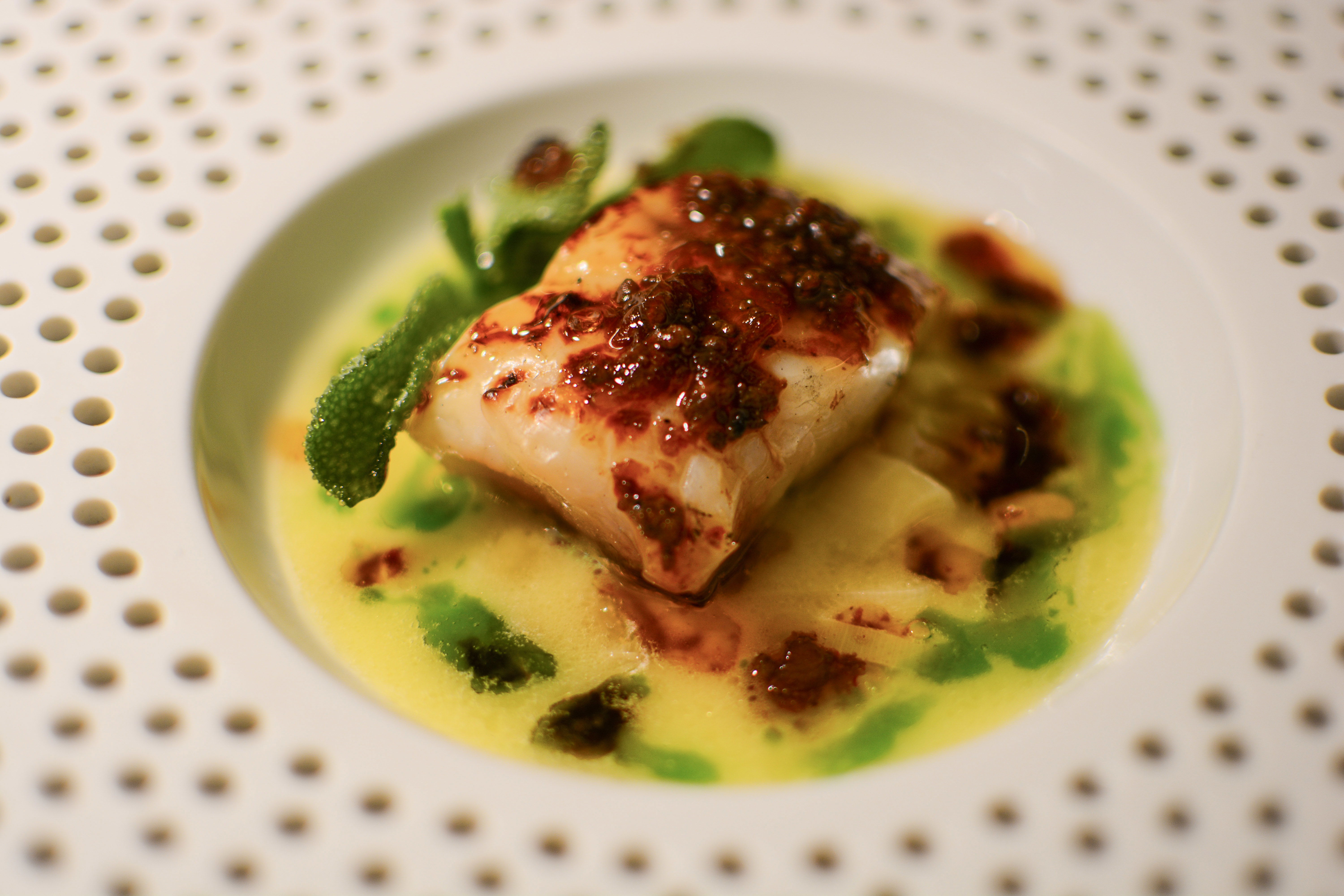 בר ים ברוטב XO