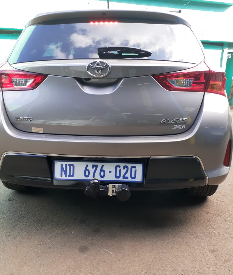 Toyota auris towbar sales