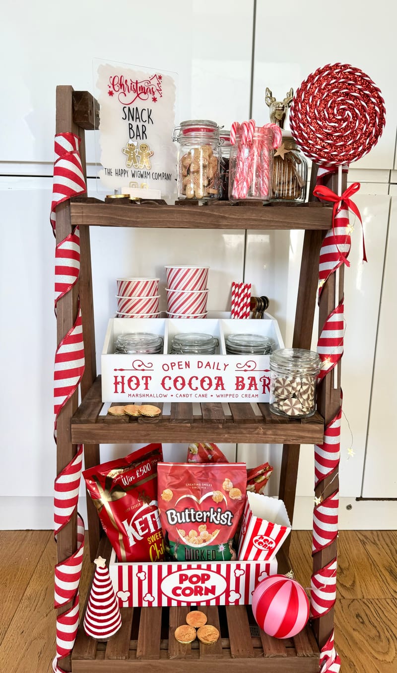 CHRISTMAS SNACK BAR