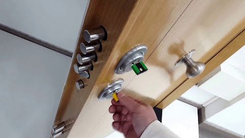 ¿QUE BOMBÍN NECESITO  PARA MI PUERTA BLINDADA?