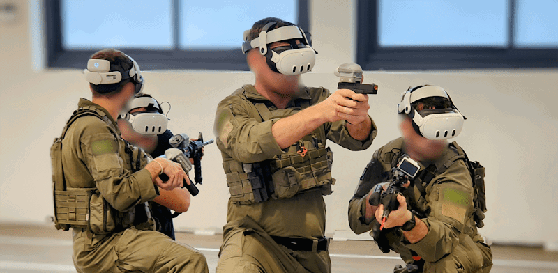 אימוני ירי ואימוני צבא במציאות מדומה 2025: המהפכה שכבר משנה את שדה הקרב