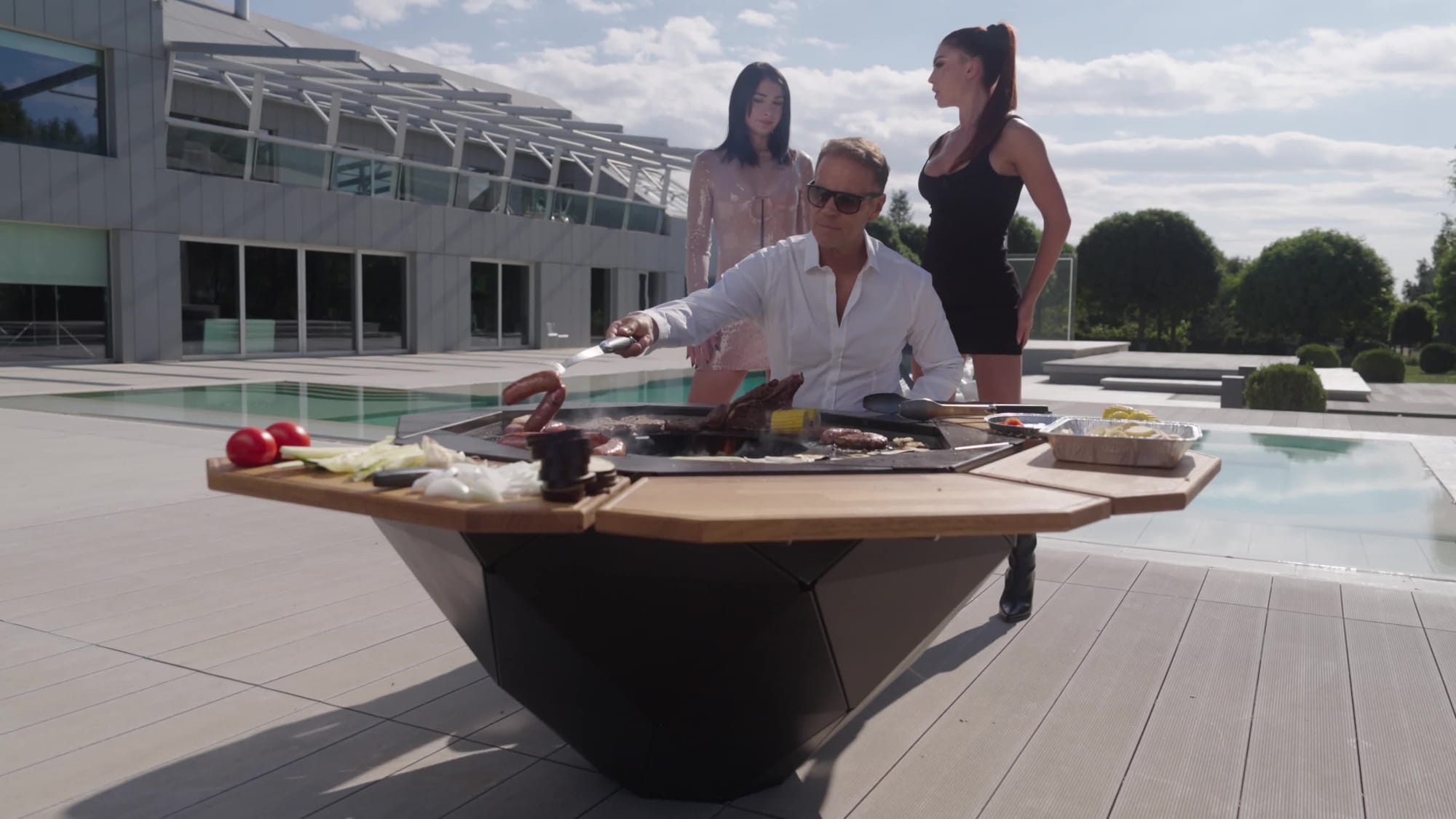 Rocco Siffredi GRILLING ON GLASS mARTin Kainer