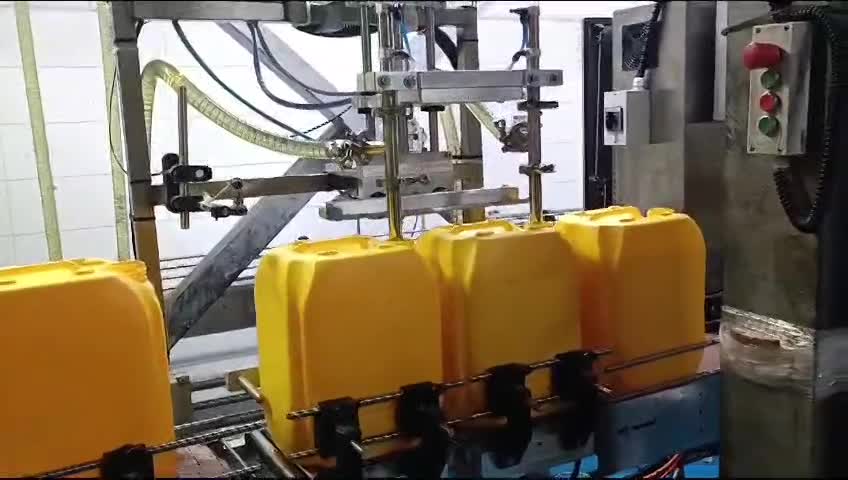 קו אריזה למכלים 18 ליטר