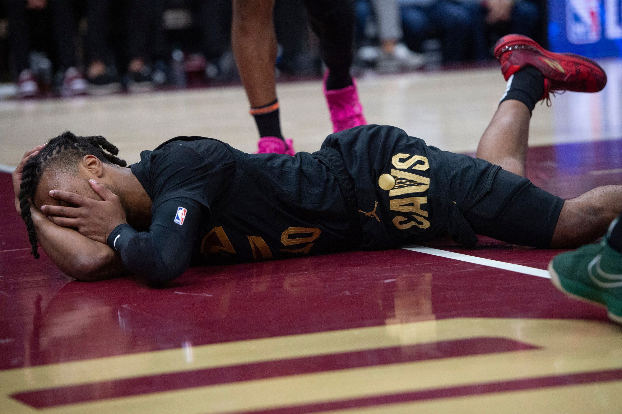 DARIUS GARLAND SUFFERS SCARY FALL;DURING THE CAVS AND NEWYORK KNICKS FIXTURE.