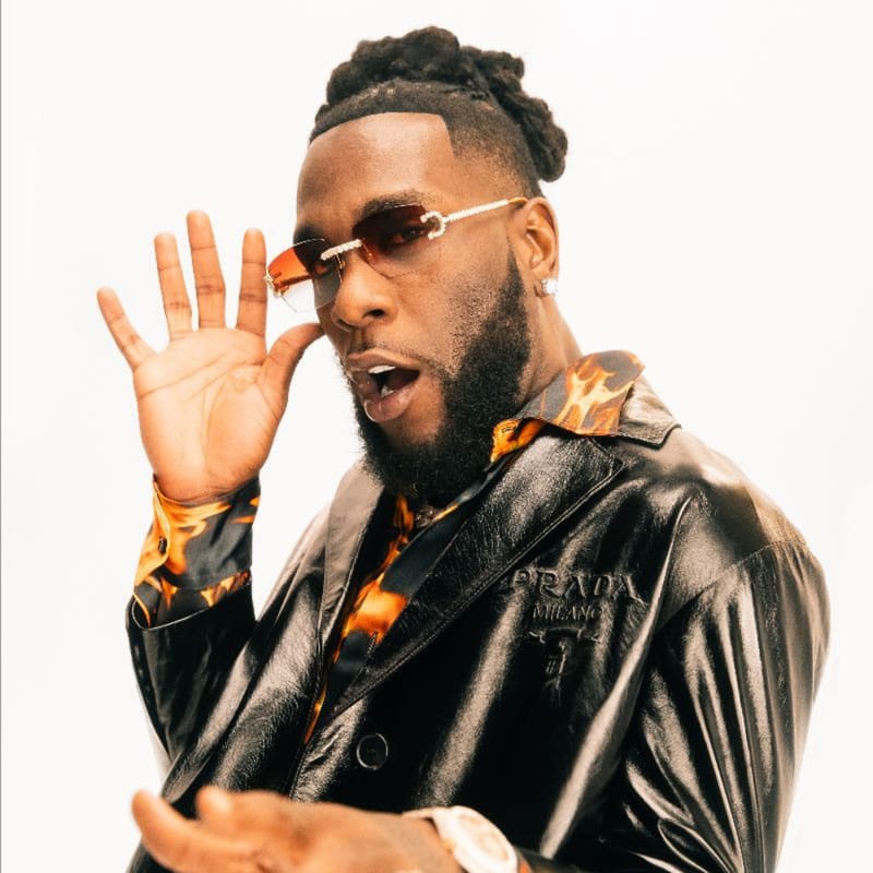PROFESSIONAL  MUSICIAN BURNA BOY'S RESILIENCE TO PRODUCE UNIQUETAINING AND EXCITING MUSIC VIDEOS HAS LEAD HIM TO ACHIEVEMENTS: INCLUDING THE LATEST AFRO-UNIQUE BEATZ MUSIC VIDEO.