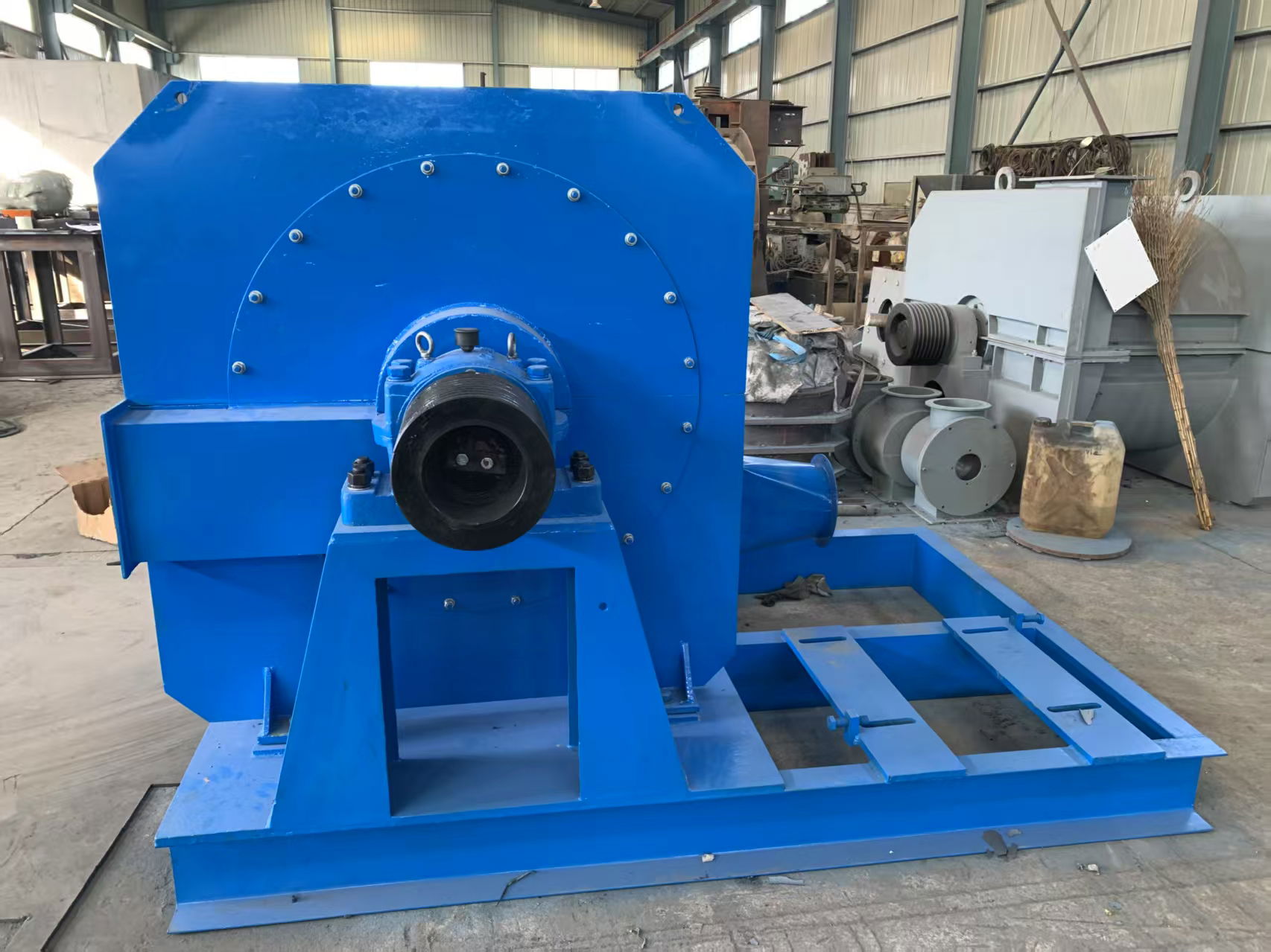 Dewatering machine