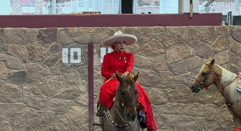 Graciela Toscano Muñoz, Reina en la categoría Charra Mayor en Georgia.