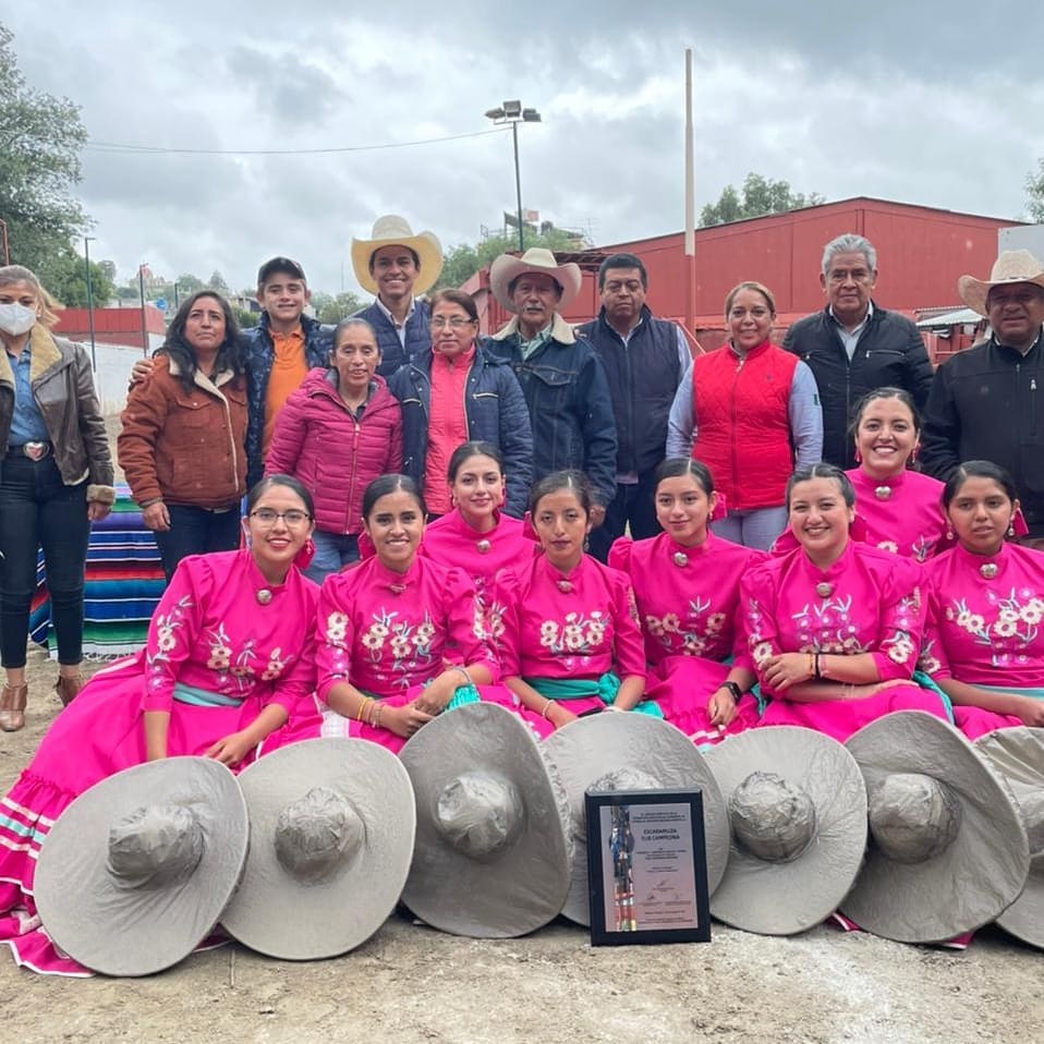 La familia es la columna vertebral del equipo, del cual siempre están recibiendo apoyo y consejos. 