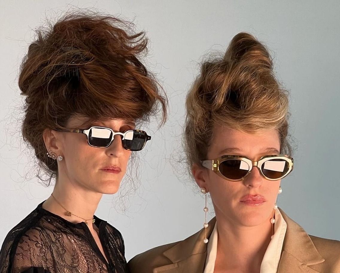 SEESTARZ נמרות בעולם של כרישים