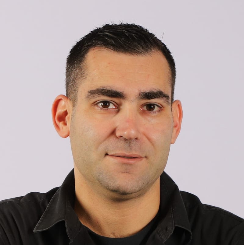 AI כבר לא דופקת על הדלת – היא בפנים ומשנה את כללי המשחק