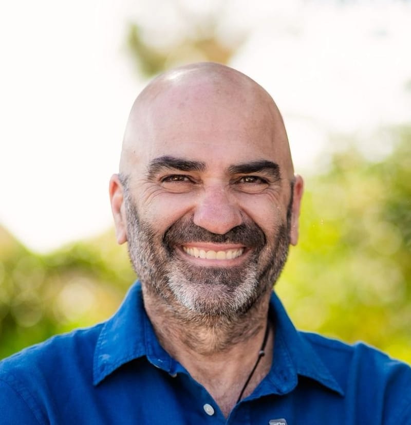 כשהשגרה היא אי ודאות: מודלים וכלים פשוטים לבניית חוסן אישי וצוותי בלי לוותר על תוצאות