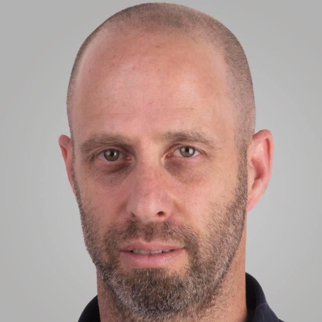 השפעות צמיחה וצמצום על חוויית האנשים בארגון