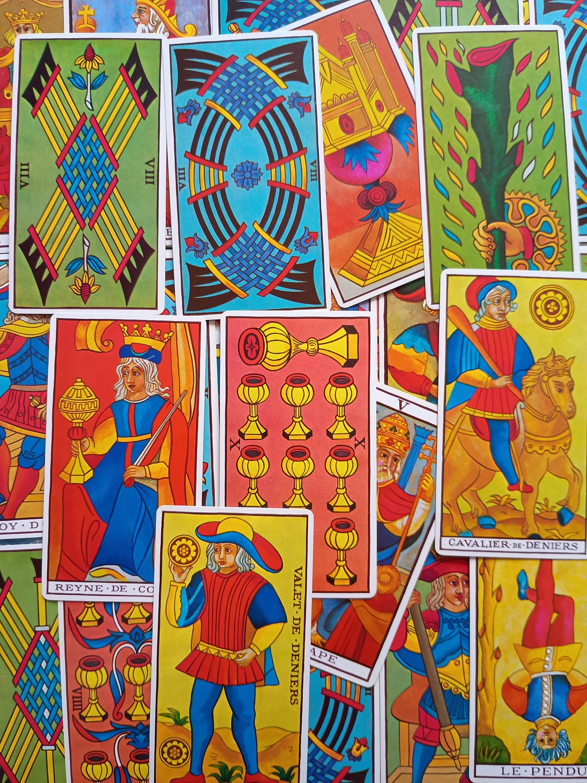 Póker, tarot, azar y actitud
