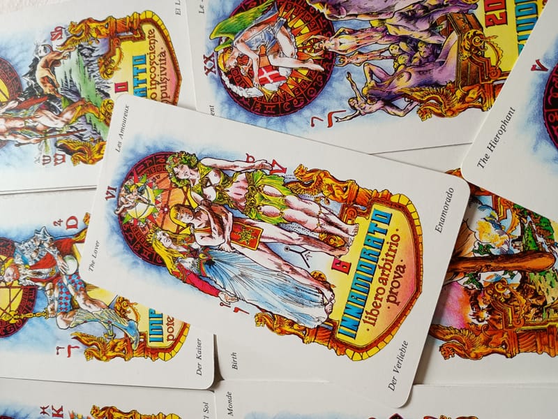 Tarot por WhatsApp, toda España