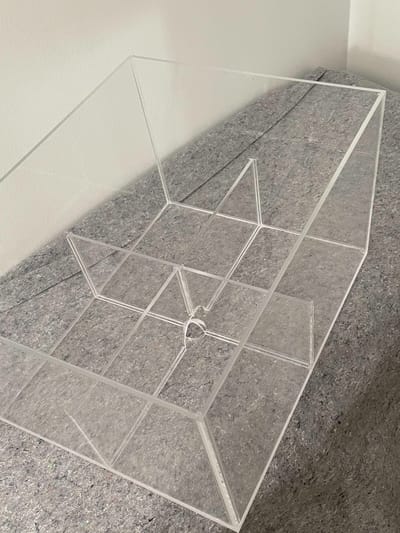 Custom Acrylic Laboratory Divider Box,5-Sided with Center Hole