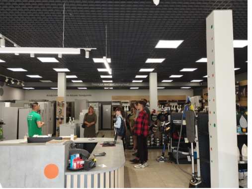 ВИРОБНИЧІ ЕКСКУРСІЇ ДОПОМАГАЮТЬ ЗДОБУВАЧАМ ОСВІТИ ПОБАЧИТИ ТЕОРЕТИЧНІ ЗНАННЯ НА ПРАКТИЦІ ТА ОТРИМАТИ ПРАКТИЧНИЙ ДОСВІД