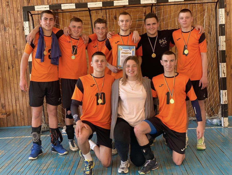 СПАРТАКІАДА В ГОРОХІВСЬКОМУ КОЛЕДЖІ: СПОРТИВНИЙ ДУХ, ЕМОЦІЇ ТА ПЕРЕМОГИ