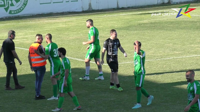 مكابي عسفيا يحقق فوز بيتي مهم في مباراة القمة وينفرد بالصدارة ...