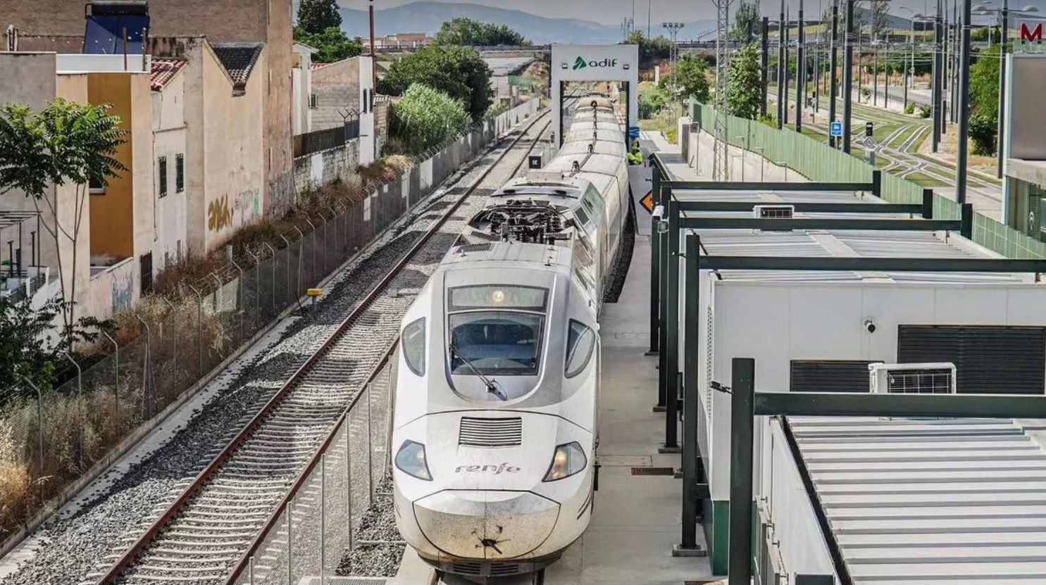 Tren Almería-Madrid: casi cinco años de espera y 14 millones en el cambiador para ahorrar siete minutos