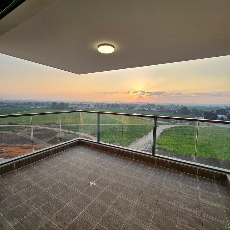 להשכרה דירת 4 חדרים בשכונת כרמי הנדיב קומה 7 במחיר 4500 ₪