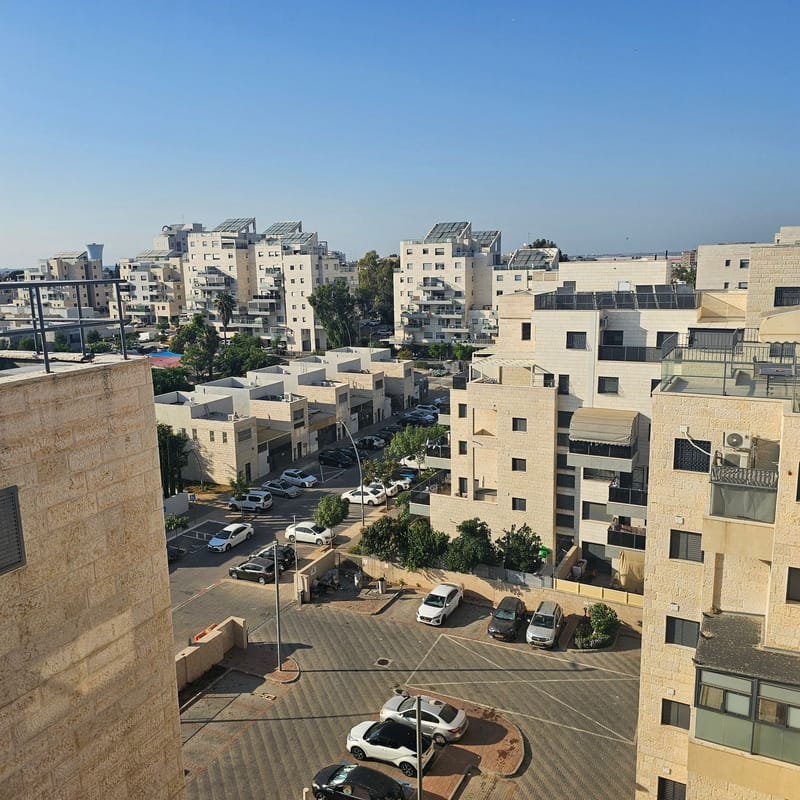 למכירה בבלעדיות פנטהאוז 4 חדרים 184 מטר רחוב שמעון פרס