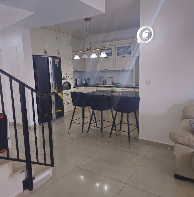 למכירה בבלעדיות פנטהאוז 4 חדרים 184 מטר רחוב שמעון פרס