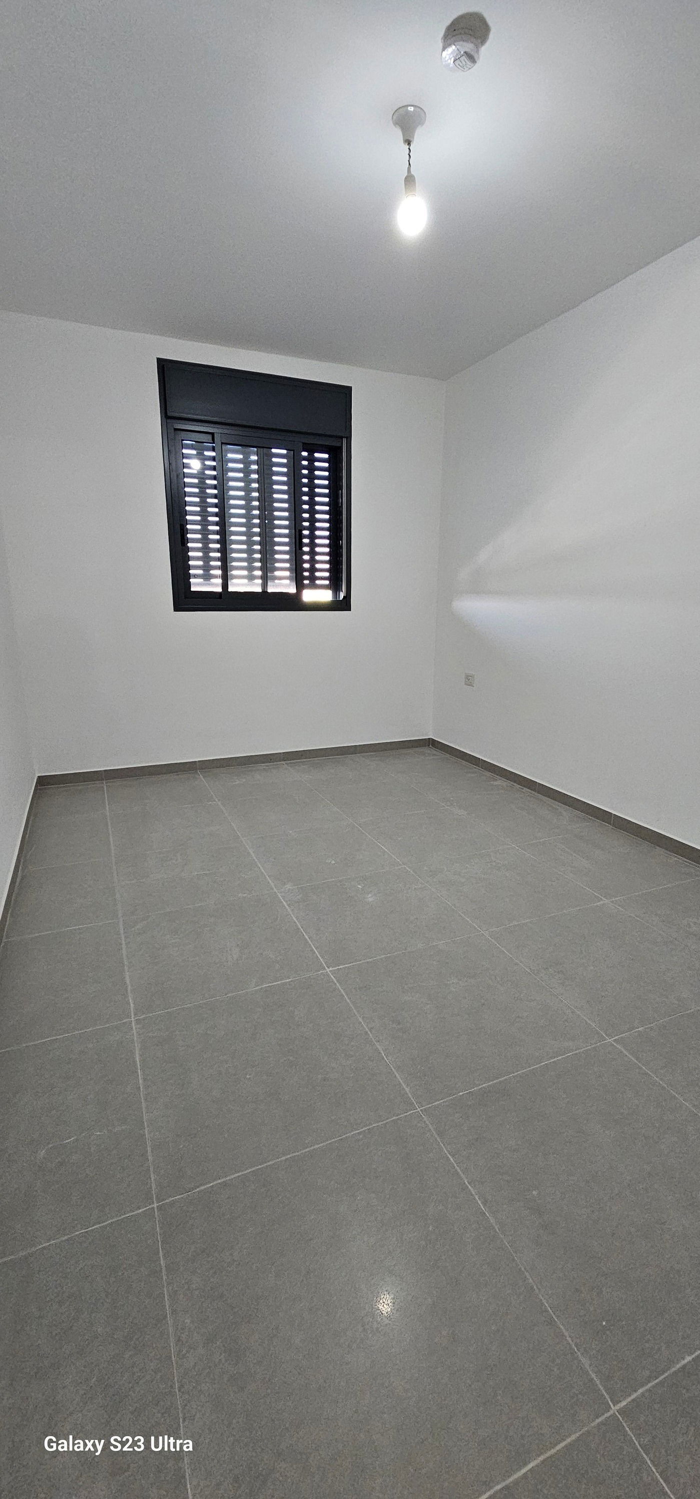 For rent in the Carmi Hanadiv neighborhood, 3-room apartment