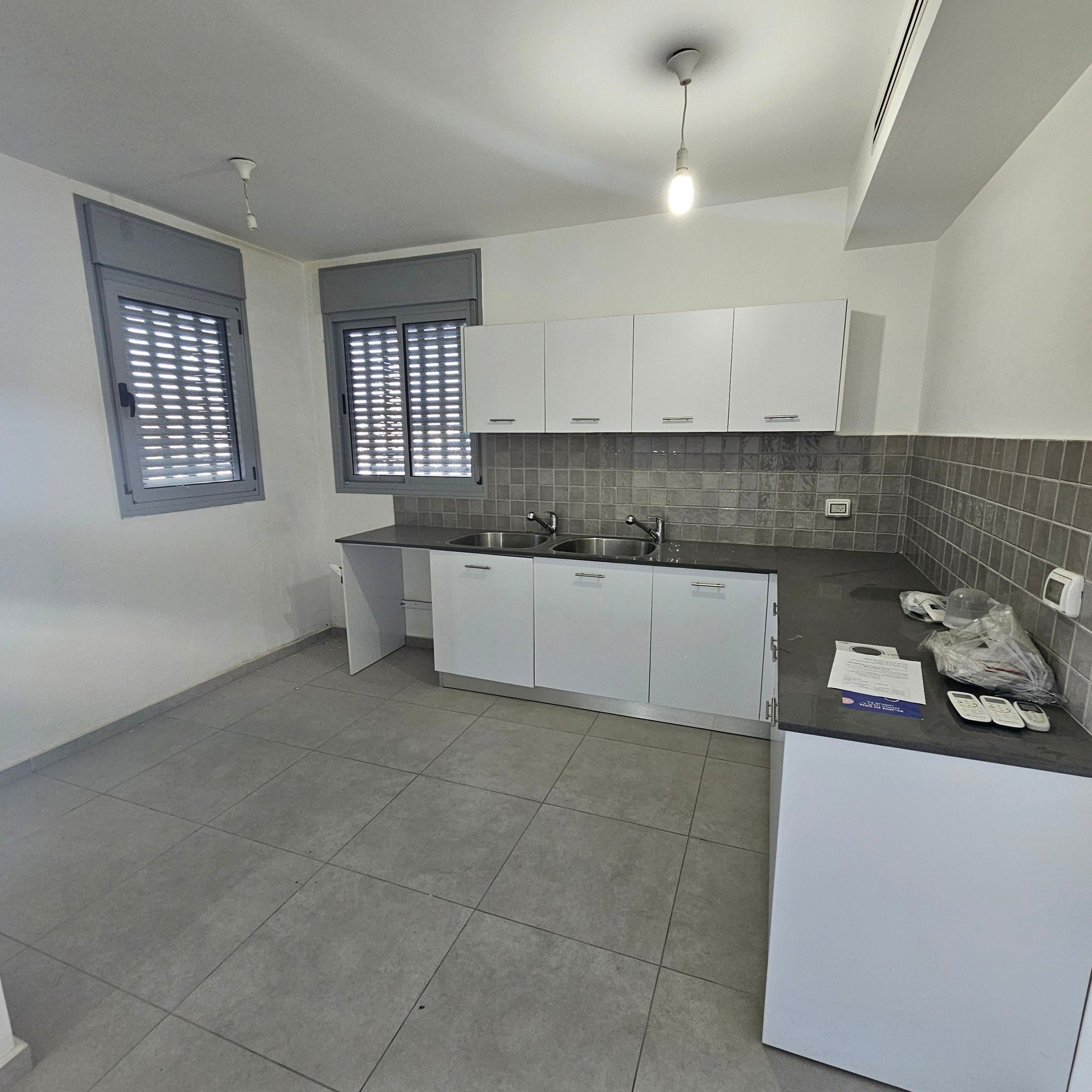 A one-time opportunity! 3-room apartment in the Hamachane neighborhood, 104 meters, priced at 1,550,000 NIS